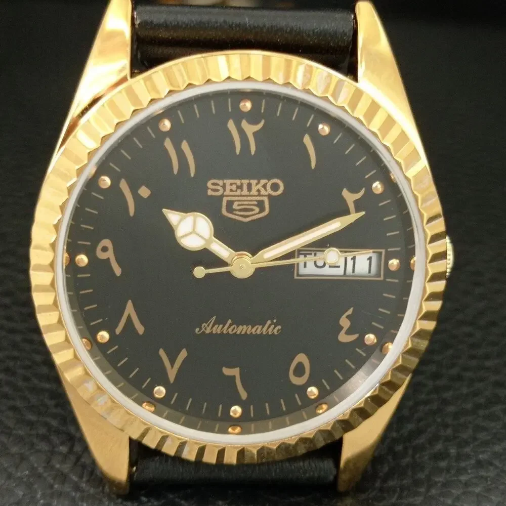 Vintage 1986 Seiko Automatic Mens Gold Watch W/daydate & Gold accents